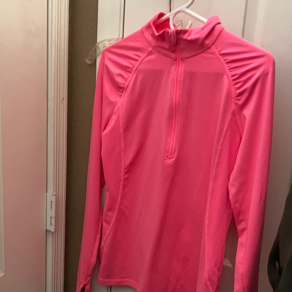 Ladies xersion top medium